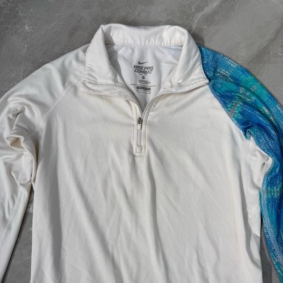Women’s Nike Pro Combat Therma Fit Fitted 1/4th Zip Jacket Pullover Long Sleeve - Picture 2 of 15
